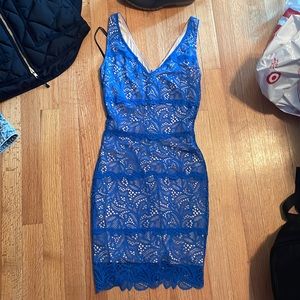 BEBE size xxs blue lace formal dress